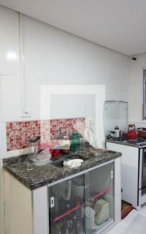 Casa à venda com 181m², 5 quartos e sem vaga