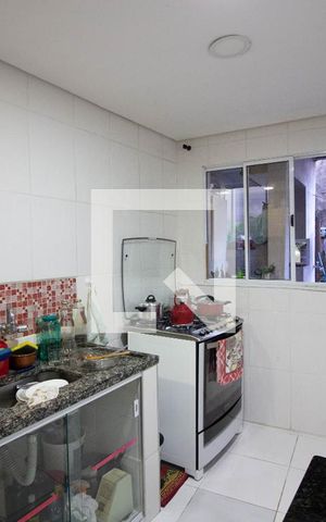 Casa à venda com 181m², 5 quartos e sem vaga