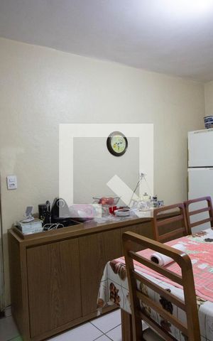Casa à venda com 181m², 5 quartos e sem vaga Casa à venda com 181m², 5 quartos e sem vagaCasa 2