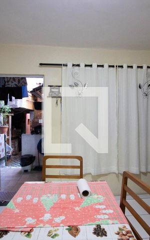 Casa à venda com 181m², 5 quartos e sem vaga Casa à venda com 181m², 5 quartos e sem vagaCasa 2