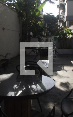 Apartamento à venda com 73m², 2 quartos e 1 vagaÁrea comum