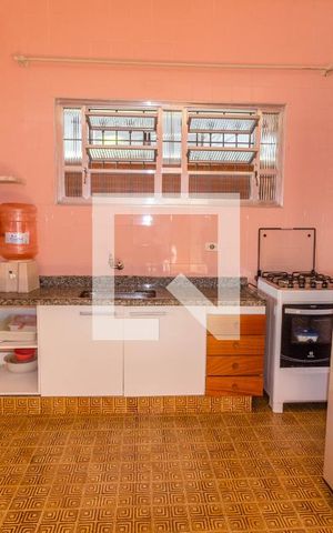 Casa para alugar com 135m², 2 quartos e 3 vagasCozinha