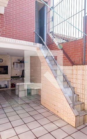 Casa para alugar com 135m², 2 quartos e 3 vagasQuintal