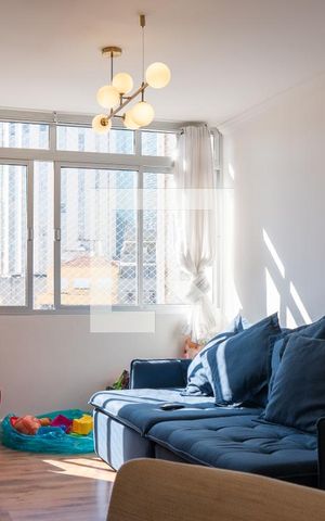 Apartamento à venda com 81m², 2 quartos e 1 vaga Apartamento à venda com 81m², 2 quartos e 1 vagaSala