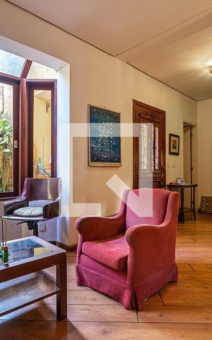 Casa à venda com 200m², 3 quartos e 2 vagasSala
