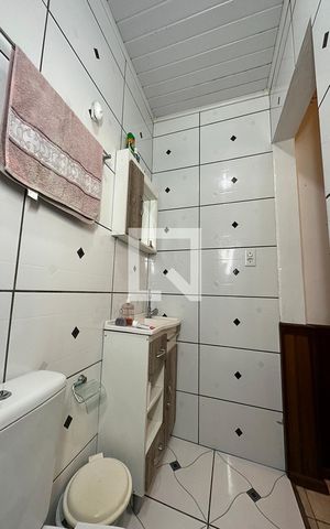 Casa à venda com 120m², 3 quartos e 2 vagasBanheiro