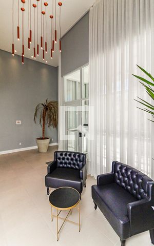 Apartamento para alugar com 35m², 2 quartos e sem vaga Apartamento para alugar com 35m², 2 quartos e sem vagaHall Social