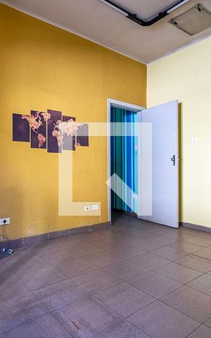 Casa à venda com 220m², 3 quartos e 2 vagas Casa à venda com 220m², 3 quartos e 2 vagasSuíte