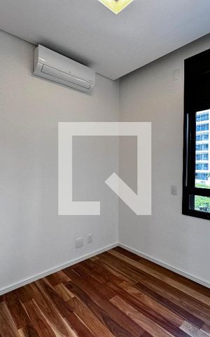 Apartamento à venda com 157m², 3 quartos e 2 vagasSuíte 1