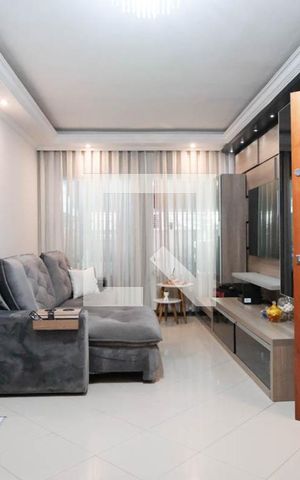 Casa à venda com 150m², 3 quartos e 2 vagas Casa à venda com 150m², 3 quartos e 2 vagasSala