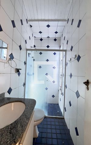 Casa à venda com 240m², 4 quartos e 3 vagas Casa à venda com 240m², 4 quartos e 3 vagasBanheiro Corredor