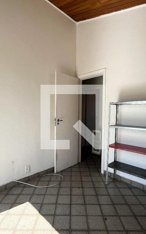 Casa à venda com 240m², 4 quartos e 3 vagas Casa à venda com 240m², 4 quartos e 3 vagasQuarto 4