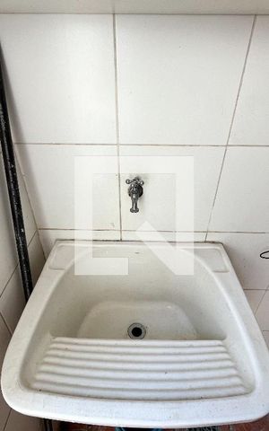 Casa à venda com 240m², 4 quartos e 3 vagas Casa à venda com 240m², 4 quartos e 3 vagasÁrea de Serviço