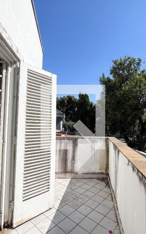 Casa à venda com 240m², 4 quartos e 3 vagas Casa à venda com 240m², 4 quartos e 3 vagasVaranda do Quarto 4