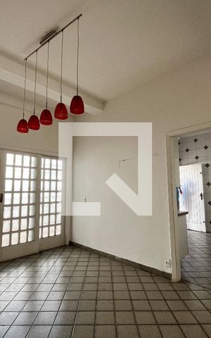 Casa à venda com 240m², 4 quartos e 3 vagas Casa à venda com 240m², 4 quartos e 3 vagasSala de Jantar