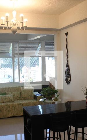 Apartamento para alugar com 50m², 1 quarto e 2 vagasSala