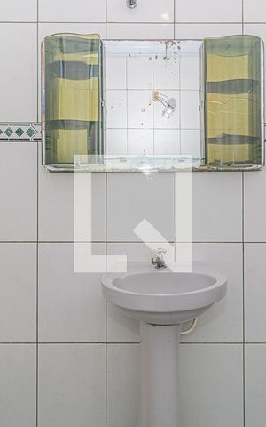 Casa para alugar com 500m², 3 quartos e 2 vagasBanheiro 1