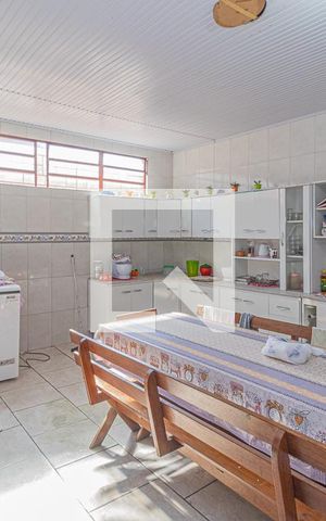 Casa para alugar com 500m², 3 quartos e 2 vagasCozinha