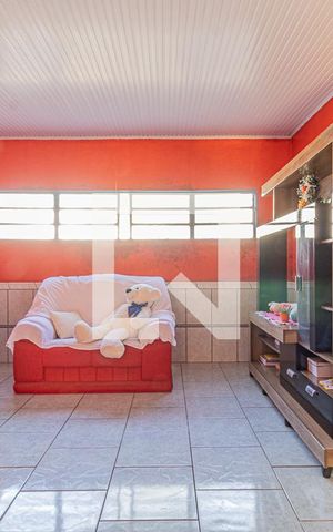 Casa para alugar com 500m², 3 quartos e 2 vagasSala