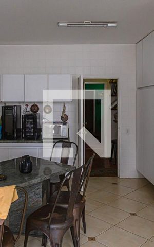 Apartamento para alugar com 275m², 3 quartos e 2 vagas Apartamento para alugar com 275m², 3 quartos e 2 vagasCozinha