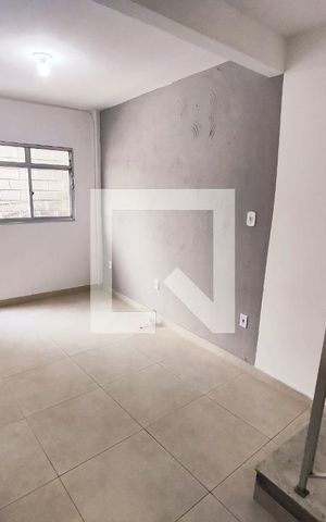 Casa para alugar com 180m², 2 quartos e sem vaga Casa para alugar com 180m², 2 quartos e sem vagaSala