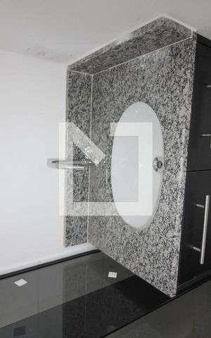 Apartamento à venda com 36m², 2 quartos e sem vagaBanheiro