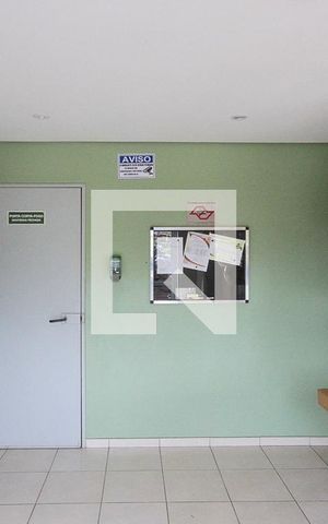 Apartamento à venda com 47m², 2 quartos e 1 vaga Apartamento à venda com 47m², 2 quartos e 1 vagaHall