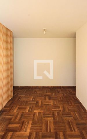 Apartamento à venda com 47m², 2 quartos e 1 vaga Apartamento à venda com 47m², 2 quartos e 1 vagaSala