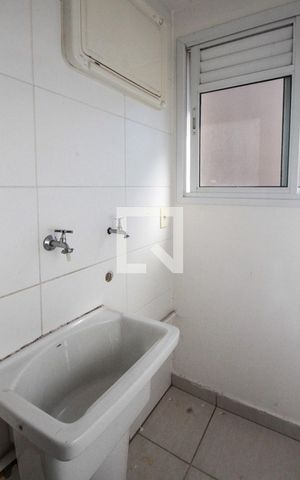 Apartamento à venda com 47m², 2 quartos e 1 vaga Apartamento à venda com 47m², 2 quartos e 1 vagaÁrea de Serviço