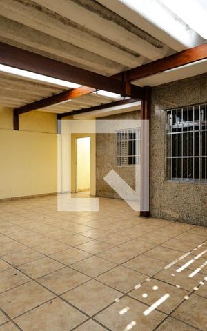 Casa à venda com 192m², 2 quartos e 3 vagasGaragem