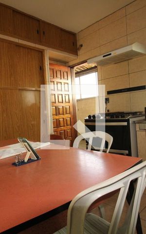 Casa à venda com 158m², 3 quartos e 2 vagasCozinha