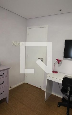 Casa de condomínio à venda com 392m², 4 quartos e 6 vagasQuarto 3 - Suíte