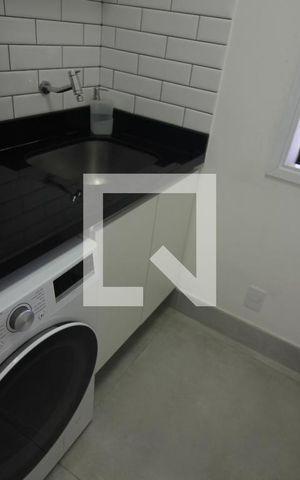Casa de condomínio à venda com 392m², 4 quartos e 6 vagasÁrea de Serviço