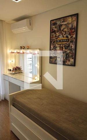 Casa de condomínio à venda com 392m², 4 quartos e 6 vagasQuarto 2