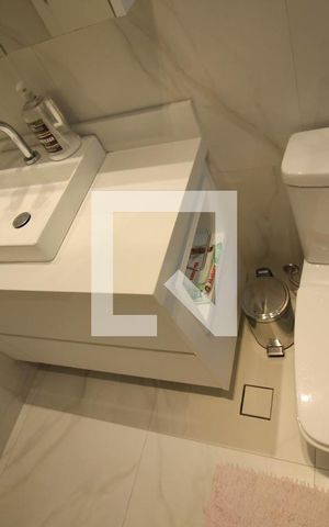 Casa de condomínio à venda com 392m², 4 quartos e 6 vagasQuarto 3 - Banheiro