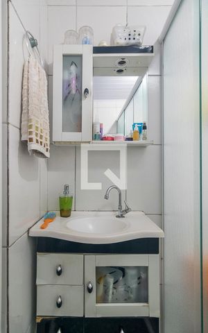 Casa à venda com 150m², 1 quarto e 1 vaga Casa à venda com 150m², 1 quarto e 1 vagaBanheiro