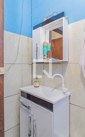 Casa à venda com 366m², 2 quartos e 2 vagasBanheiro 1