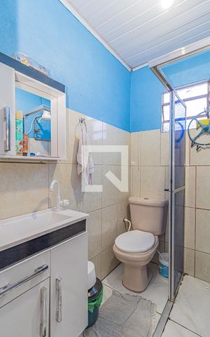 Casa à venda com 366m², 2 quartos e 2 vagasBanheiro 1