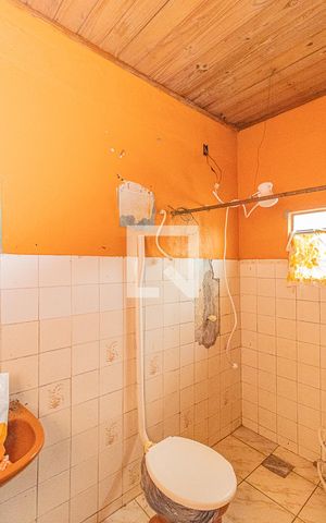 Casa à venda com 366m², 2 quartos e 2 vagasBanheiro 2