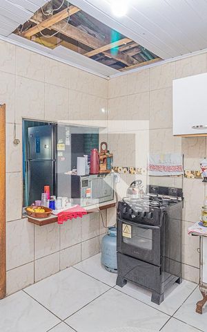 Casa à venda com 366m², 2 quartos e 2 vagasCozinha