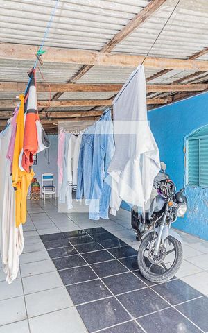Casa à venda com 366m², 2 quartos e 2 vagasGaragem