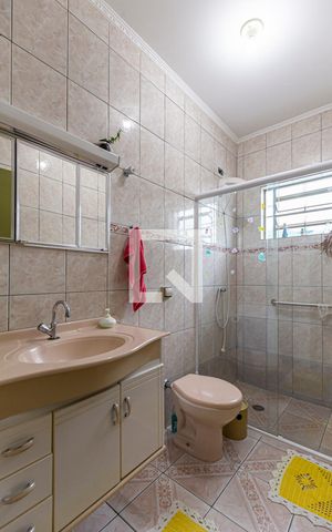 Casa à venda com 440m², 5 quartos e 7 vagas Casa à venda com 440m², 5 quartos e 7 vagasBanheiro - Casa 2