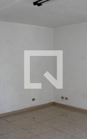 Casa à venda com 300m², 4 quartos e 5 vagasQuarto 1 casa dos fundos