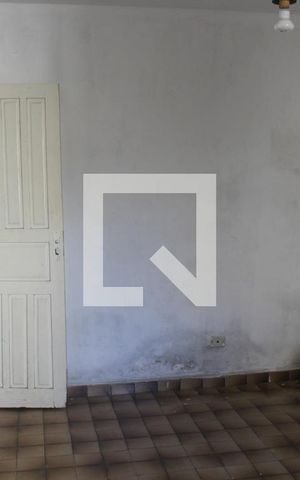 Casa à venda com 300m², 4 quartos e 5 vagasSala casa Fundos