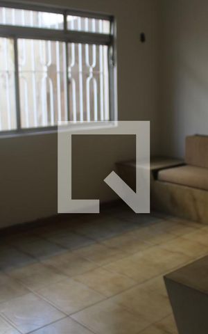 Casa à venda com 300m², 4 quartos e 5 vagasSala