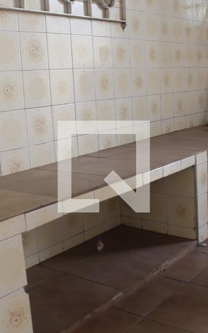 Casa à venda com 300m², 4 quartos e 5 vagasLavanderia