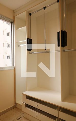 Apartamento para alugar com 59m², 2 quartos e sem vagaQuarto 2 - Closet