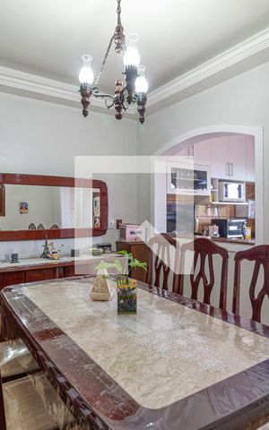 Casa à venda com 208m², 4 quartos e 2 vagasSala de jantar