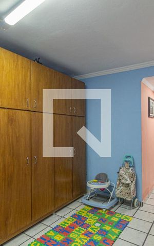 Casa à venda com 208m², 4 quartos e 2 vagasQuarto