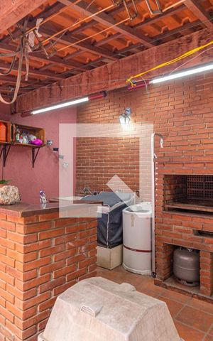 Casa à venda com 208m², 4 quartos e 2 vagasQuintal